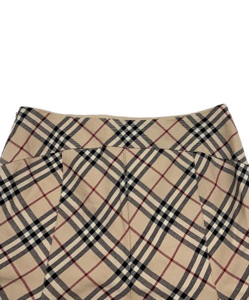 BURBERRY BLUE LABEL（バーバリー ブルー レーベル）BURBERRY BLUE LABEL (バーバリー ブルー レーベル) フレアスカート ベージュ サイズ:38の古着・服飾アイテム