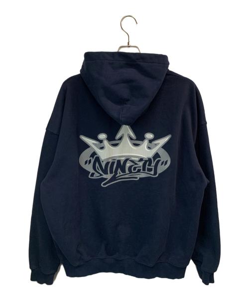 9090（ナインティナインティ）9090 (ナインティナインティ) King Logo Hoodie ネイビー サイズ:XLの古着・服飾アイテム