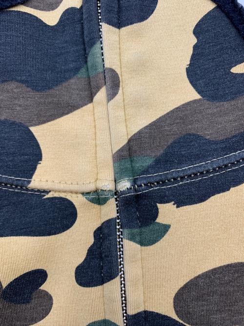 A BATHING APE（アベイシングエイプ）A BATHING APE (アベイシングエイプ) ジップパーカー ベージュ サイズ:Ｍの古着・服飾アイテム