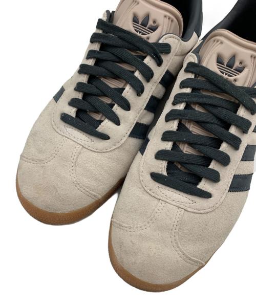 adidas（アディダス）adidas (アディダス) GAZELLE ベージュ サイズ:27.5cmの古着・服飾アイテム