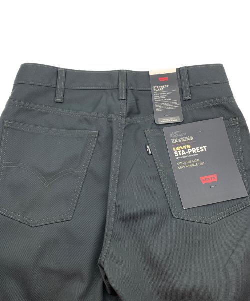 LEVI'S（リーバイス）LEVI'S (リーバイス) チノパン ブラック サイズ:W30 L30の古着・服飾アイテム