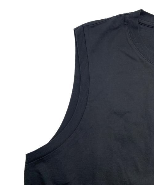 ARMANI EXCHANGE（アルマーニ エクスチェンジ）ARMANI EXCHANGE (アルマーニ エクスチェンジ) ノースリーブカットソー ブラック サイズ:Mの古着・服飾アイテム