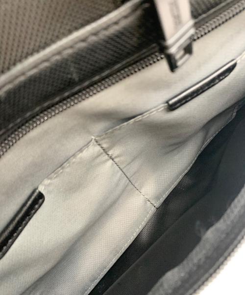 TUMI（トゥミ）TUMI (トゥミ) 2WAYバッグ ブラックの古着・服飾アイテム