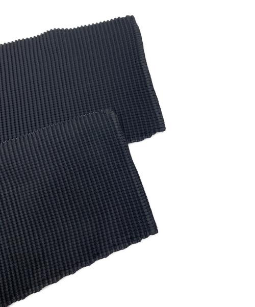 ISSEY MIYAKE me（イッセイ ミヤケ ミー）ISSEY MIYAKE me (イッセイ ミヤケ ミー) 長袖ブラウス ブラック サイズ:記載なしの古着・服飾アイテム