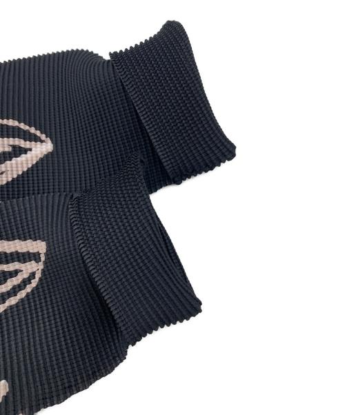 ISSEY MIYAKE me（イッセイ ミヤケ ミー）ISSEY MIYAKE me (イッセイ ミヤケ ミー) 長袖ブラウス ブラック サイズ:記載なしの古着・服飾アイテム