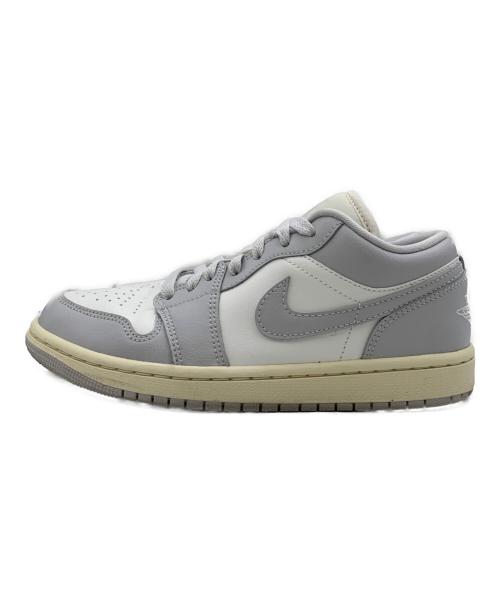NIKE（ナイキ）NIKE (ナイキ) WMNS AIR JORDAN 1 LOW ホワイト×グレー サイズ:23.5cmの古着・服飾アイテム