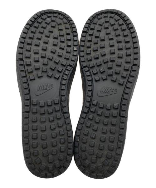 NIKE（ナイキ）NIKE (ナイキ) スニーカー ベージュ×オレンジ サイズ:28.0cmの古着・服飾アイテム