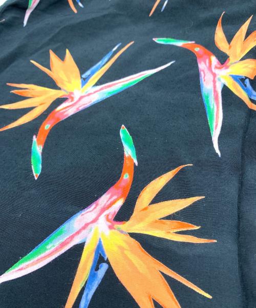 Aloha Blossom（アロハブロッサム）Aloha Blossom (アロハブロッサム) ハワイアンシャツ BIRDS OF PARADISE BLACK ブラック×オレンジ サイズ:42の古着・服飾アイテム