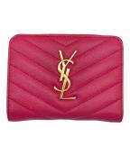 Saint Laurent Parisサンローランパリ）の古着「Grain De Poudre Matelasse Chevron Compact Zip Wallet」｜ピンク
