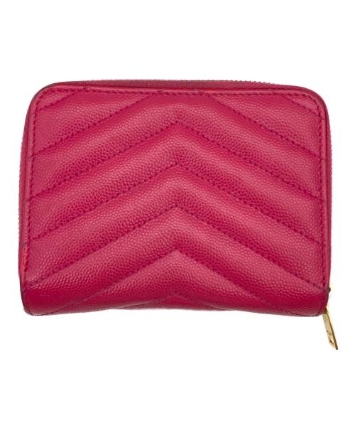 Saint Laurent Paris（サンローランパリ）Saint Laurent Paris (サンローランパリ) Grain De Poudre Matelasse Chevron Compact Zip Wallet ピンクの古着・服飾アイテム