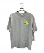 NIKE×PALACEナイキ×パレス）の古着「半袖Tシャツ」｜グレー