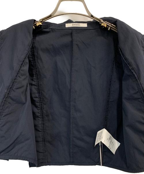 Snidel（スナイデル）Snidel (スナイデル) ノースリクロップドフリルシャツ ネイビー サイズ:Fの古着・服飾アイテム