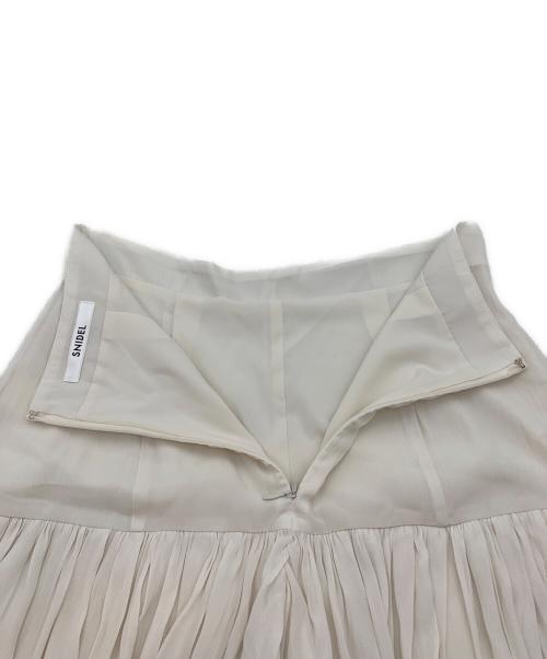 Snidel（スナイデル）Snidel (スナイデル) コールドショルダーセットアップ ホワイトの古着・服飾アイテム