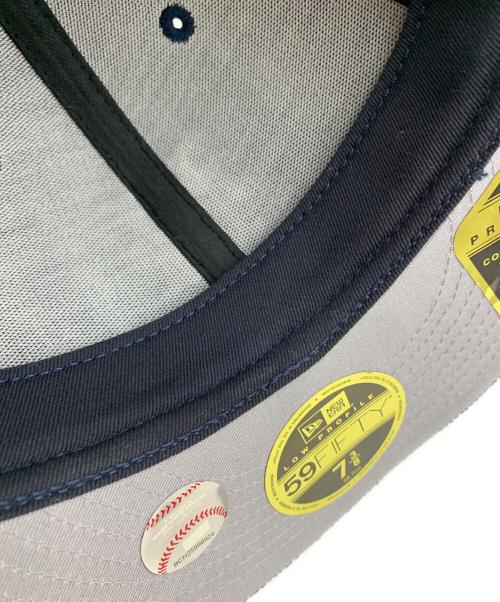 KITH（キス）KITH (キス) New Era (ニューエラ) キャップ ネイビー サイズ:7 3/8（58.7㎝）の古着・服飾アイテム