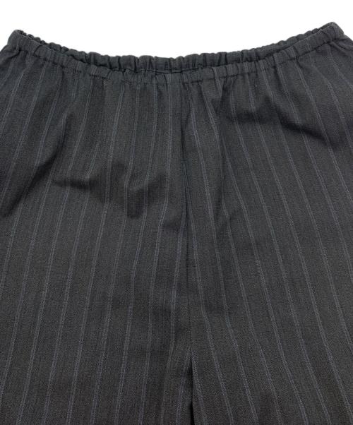LOEFF（ロエフ）LOEFF (ロエフ) ピンストライプ ワイド イージー パンツ グレー サイズ:1の古着・服飾アイテム