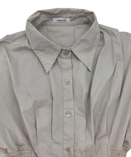 FRAY ID（フレイ アイディー）FRAY ID (フレイ アイディー) 半袖ワンピース ベージュの古着・服飾アイテム