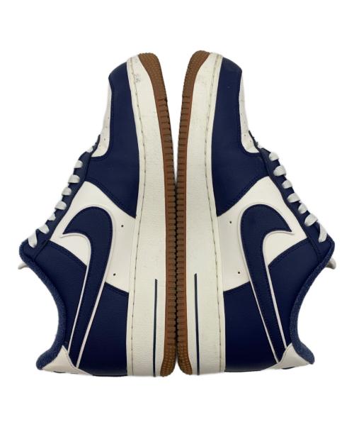 NIKE（ナイキ）NIKE (ナイキ) エア フォース 1 '07 LV8 101SAIL/MNNAVY ネイビー×ホワイト サイズ:28.5cmの古着・服飾アイテム