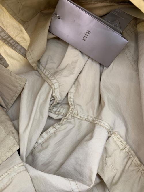KITH（キス）KITH (キス) カーゴパンツ ベージュ サイズ:W24の古着・服飾アイテム