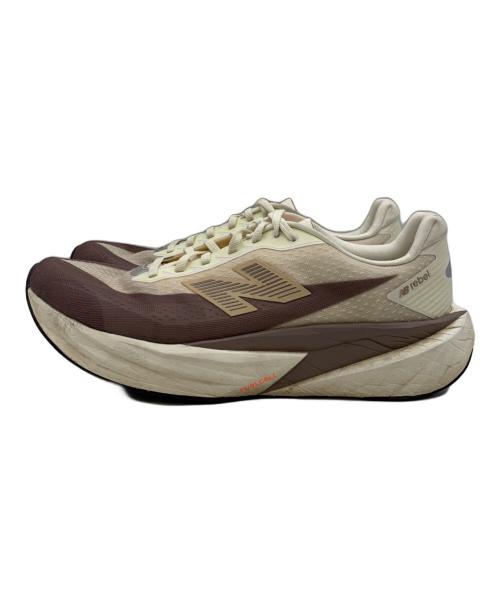 NEW BALANCE（ニューバランス）NEW BALANCE (ニューバランス) FuelCell Rebel v5  ベージュ×ブラウン サイズ:28.5の古着・服飾アイテム