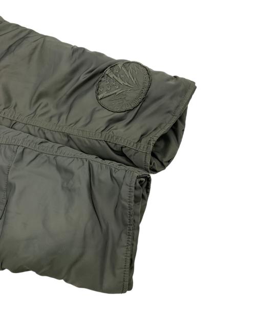 ALPHA INDUSTRIES（アルファインダストリーズ）ALPHA INDUSTRIES (アルファインダストリーズ) フライトジャケット カーキ サイズ:XLの古着・服飾アイテム