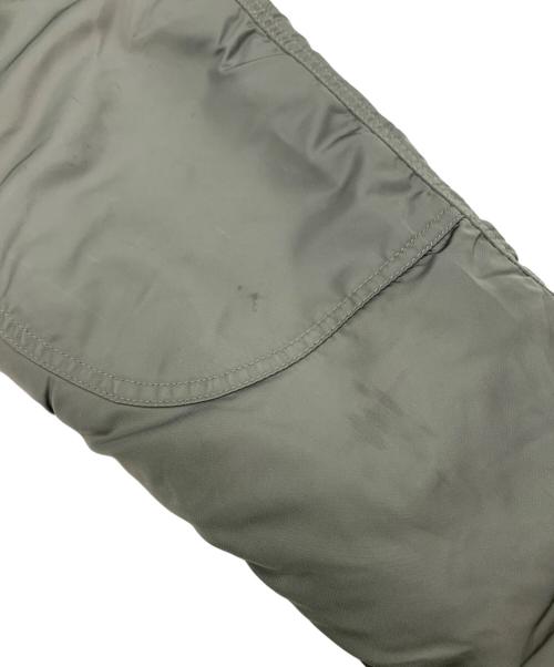 ALPHA INDUSTRIES（アルファインダストリーズ）ALPHA INDUSTRIES (アルファインダストリーズ) フライトジャケット カーキ サイズ:XLの古着・服飾アイテム
