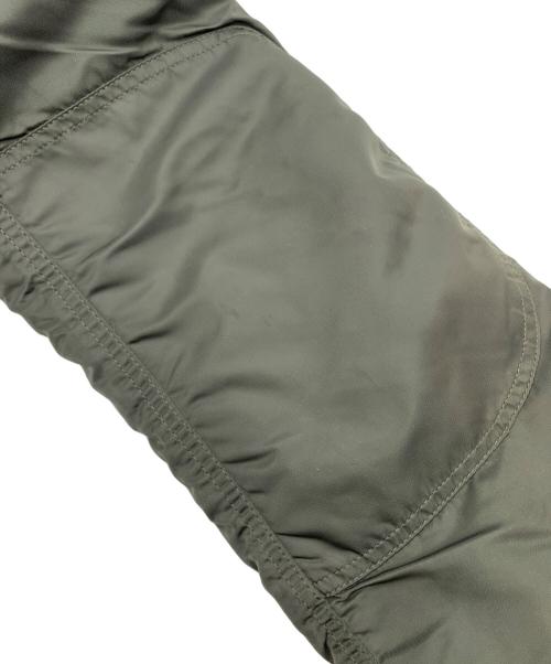 ALPHA INDUSTRIES（アルファインダストリーズ）ALPHA INDUSTRIES (アルファインダストリーズ) フライトジャケット カーキ サイズ:XLの古着・服飾アイテム