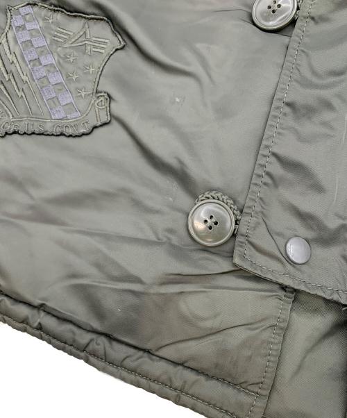 ALPHA INDUSTRIES（アルファインダストリーズ）ALPHA INDUSTRIES (アルファインダストリーズ) フライトジャケット カーキ サイズ:XLの古着・服飾アイテム