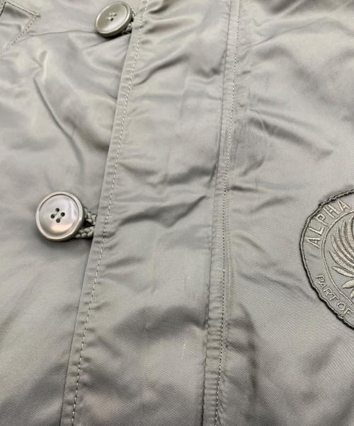 ALPHA INDUSTRIES（アルファインダストリーズ）ALPHA INDUSTRIES (アルファインダストリーズ) フライトジャケット カーキ サイズ:XLの古着・服飾アイテム