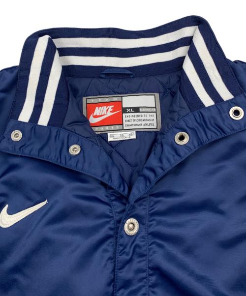 NIKE（ナイキ）NIKE (ナイキ) ブルゾン ネイビー サイズ:XLの古着・服飾アイテム