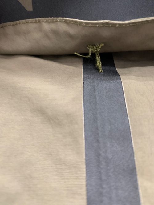 HERNO（ヘルノ）HERNO (ヘルノ) スタンドカラーフーディ カーキ サイズ:46の古着・服飾アイテム