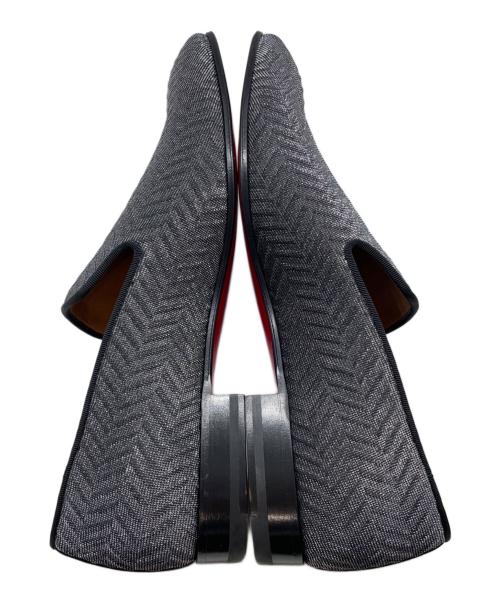 Christian Louboutin（クリスチャン・ルブタン）Christian Louboutin (クリスチャン・ルブタン) スリッポン シルバー サイズ:40 1/2の古着・服飾アイテム