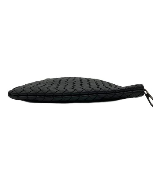 BOTTEGA VENETA（ボッテガベネタ）BOTTEGA VENETA (ボッテガベネタ) イントレチャート　クラッチバッグ ブラックの古着・服飾アイテム