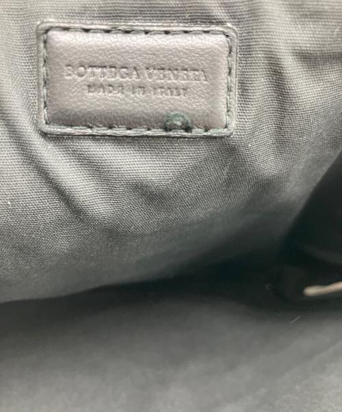BOTTEGA VENETA（ボッテガベネタ）BOTTEGA VENETA (ボッテガベネタ) イントレチャート　クラッチバッグ ブラックの古着・服飾アイテム