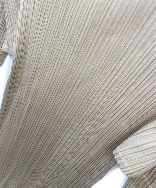 PLEATS PLEASE（プリーツプリーズ）PLEATS PLEASE (プリーツプリーズ) ハイネックプルオーバーシャツ ベージュ サイズ:3の古着・服飾アイテム