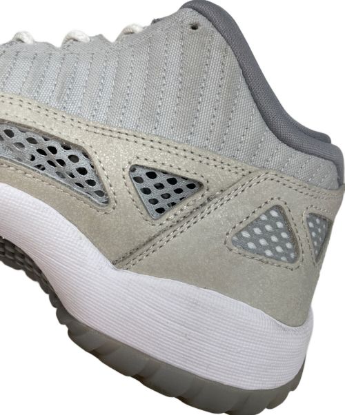 NIKE（ナイキ）NIKE (ナイキ) スニーカー ホワイト×グレー サイズ:29の古着・服飾アイテム