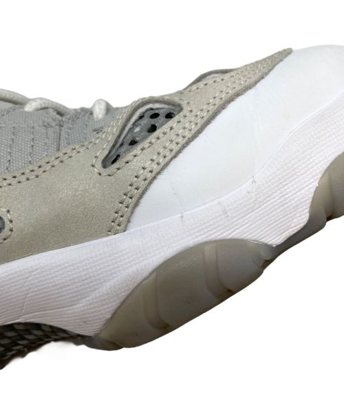 NIKE（ナイキ）NIKE (ナイキ) スニーカー ホワイト×グレー サイズ:29の古着・服飾アイテム