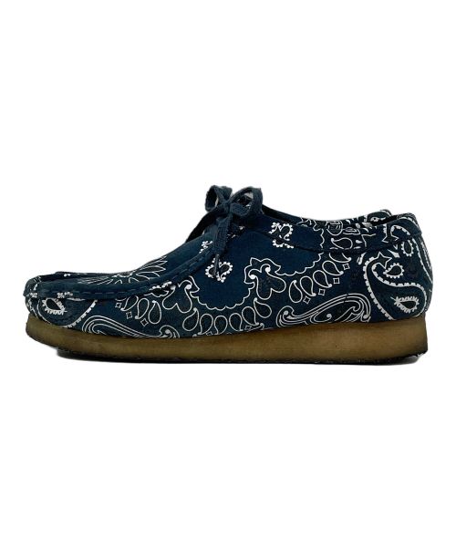 SUPREME（シュプリーム）SUPREME (シュプリーム) CLARKS (クラークス) Bandana Wallabee ネイビー サイズ:26.5の古着・服飾アイテム