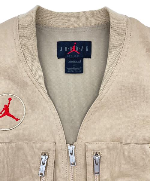 NIKE（ナイキ）NIKE (ナイキ) Travis Scott CACTUS JACK (トラヴィス・スコット カクタスジャック) Utility Vest ベージュ サイズ:Lの古着・服飾アイテム