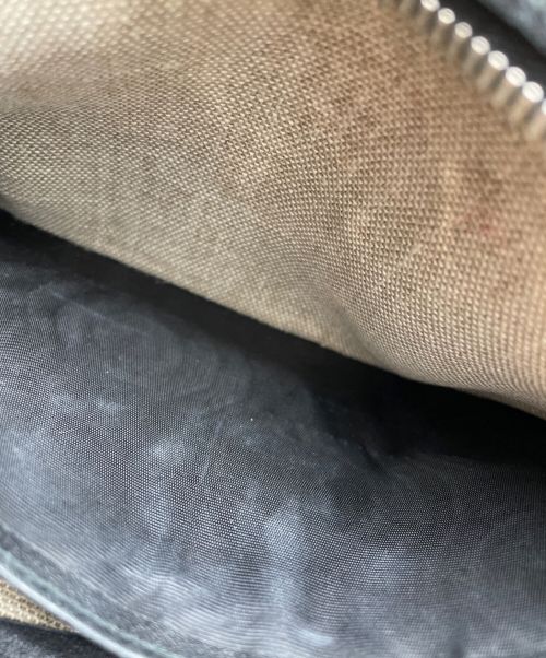 GUCCI（グッチ）GUCCI (グッチ) ショルダーバッグ ブラックの古着・服飾アイテム
