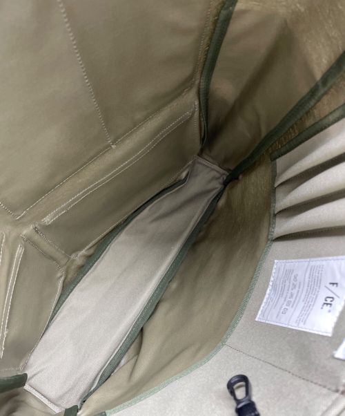 F/CE.（エフシーイー）F/CE. (エフシーイー) ポケットトートバッグ カーキの古着・服飾アイテム