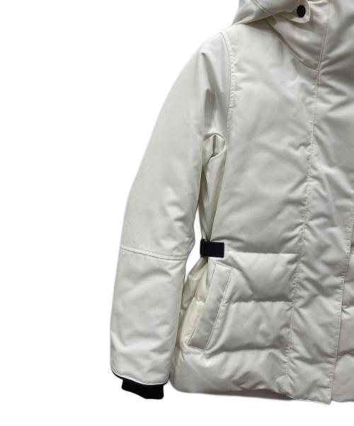 CANADA GOOSE（カナダグース）CANADA GOOSE (カナダグース) ダウンジャケット ホワイト サイズ:Sの古着・服飾アイテム