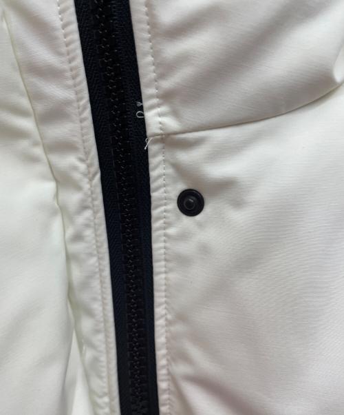 CANADA GOOSE（カナダグース）CANADA GOOSE (カナダグース) ダウンジャケット ホワイト サイズ:Sの古着・服飾アイテム