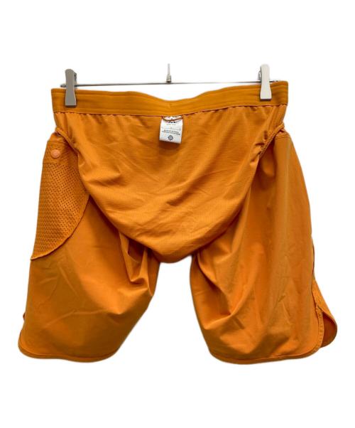 NIKE ACG（ナイキエーシージー）NIKE ACG (ナイキエージーシー) ショートパンツ オレンジ サイズ:Lの古着・服飾アイテム
