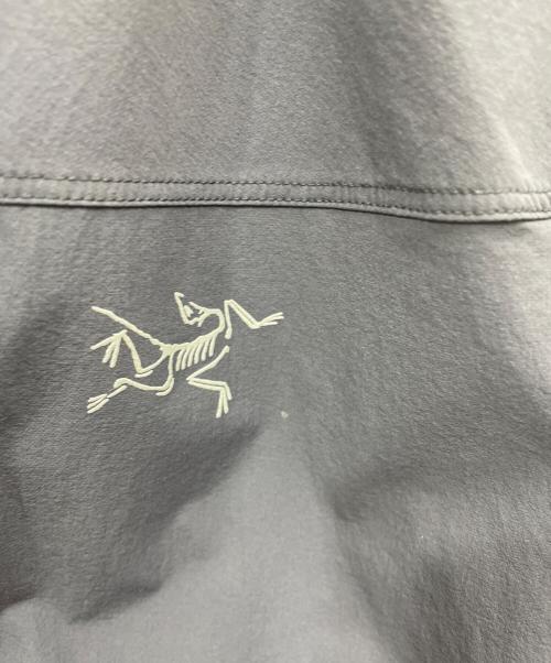 ARC'TERYX（アークテリクス）ARC'TERYX (アークテリクス) マウンテンパーカー ネイビー サイズ:Sの古着・服飾アイテム