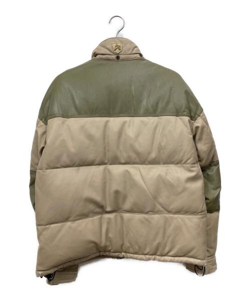 AVIREX（アヴィレックス）AVIREX (アヴィレックス) ラムレザーダウンジャケット ベージュ×グリーン サイズ:Mの古着・服飾アイテム
