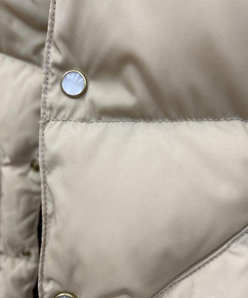 RockyMountainFeatherBed（ロッキーマウンテンフェザーベッド）RockyMountainFeatherBed (ロッキーマウンテンフェザーベッド) ダウンベスト ベージュ×ブラウン サイズ:40の古着・服飾アイテム
