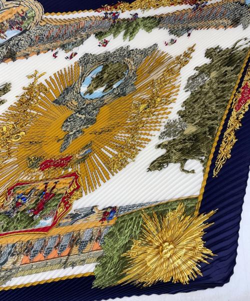 HERMES（エルメス）HERMES (エルメス) プリーツスカーフ ネイビーの古着・服飾アイテム