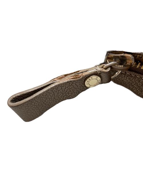 JIMMY CHOO（ジミーチュウ）JIMMY CHOO (ジミーチュウ) スタッズショルダーバッグ ベージュの古着・服飾アイテム