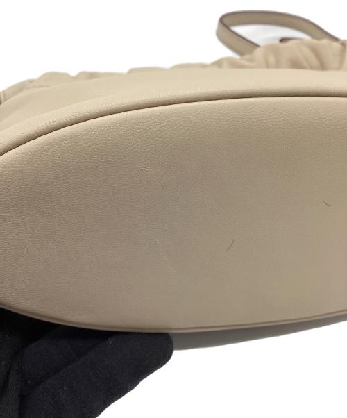 STRATHBERRY（ストラスベリー）STRATHBERRY (ストラスベリー) ショルダーバッグ ベージュの古着・服飾アイテム