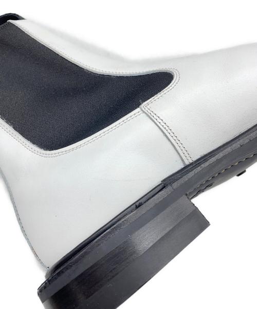 Tricker's（トリッカーズ）Tricker's (トリッカーズ) サイドゴアブーツ ホワイト×ブラック サイズ:41/2-4の古着・服飾アイテム